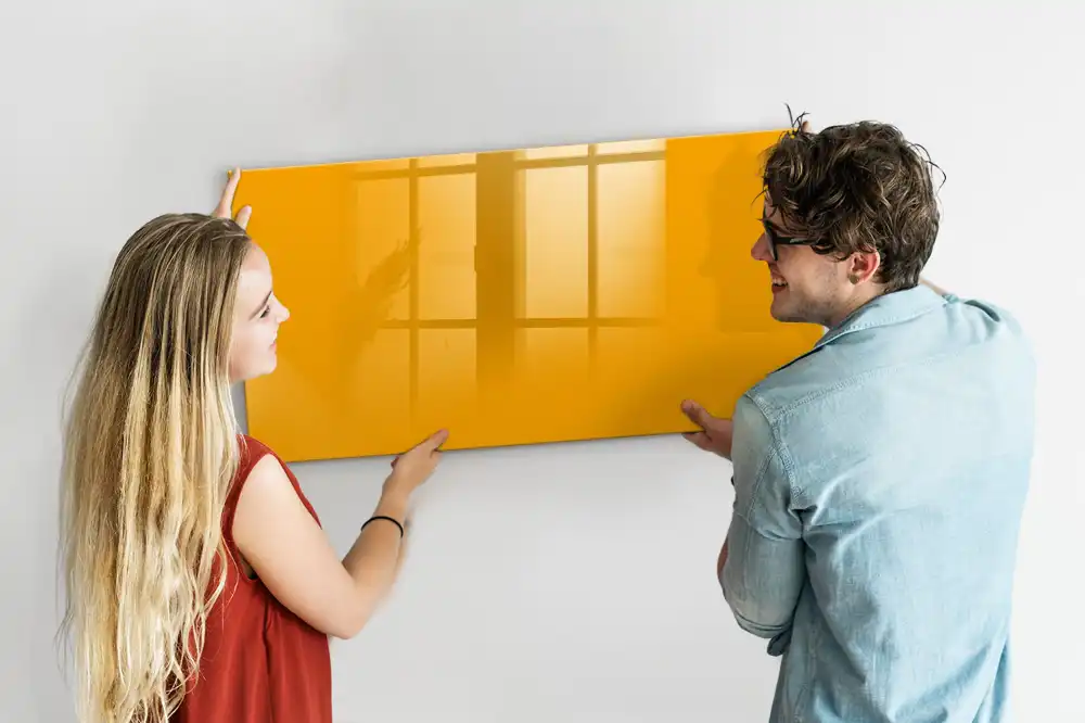 Tableau aimanté décoratif jaune doré