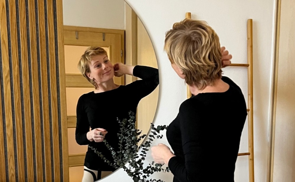 Un maquillage parfait au quotidien. Vérifiez quel miroir au-dessus de la coiffeuse sera le meilleur